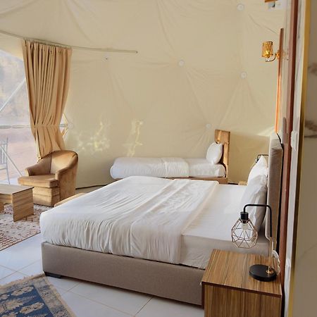 Rum Four Mountain Luxury Camp Wadi Rum Exterior photo