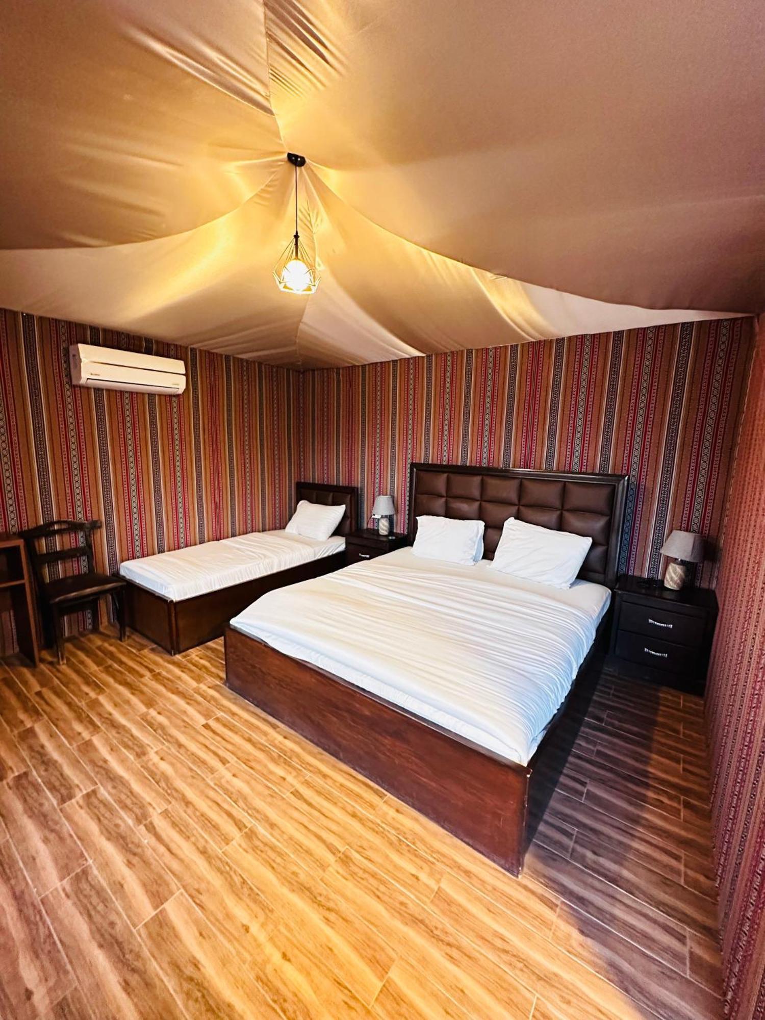 Rum Four Mountain Luxury Camp Wadi Rum Exterior photo