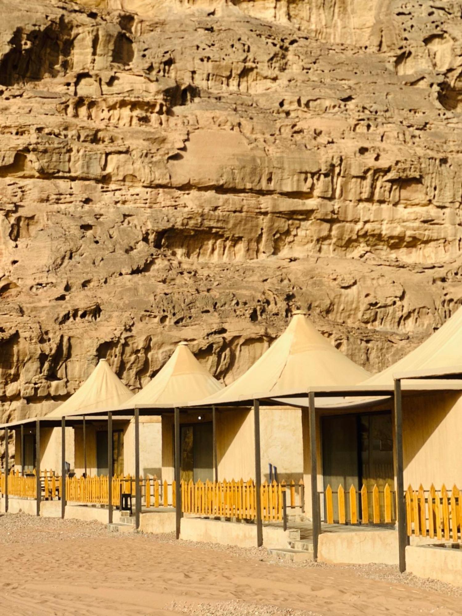 Rum Four Mountain Luxury Camp Wadi Rum Exterior photo